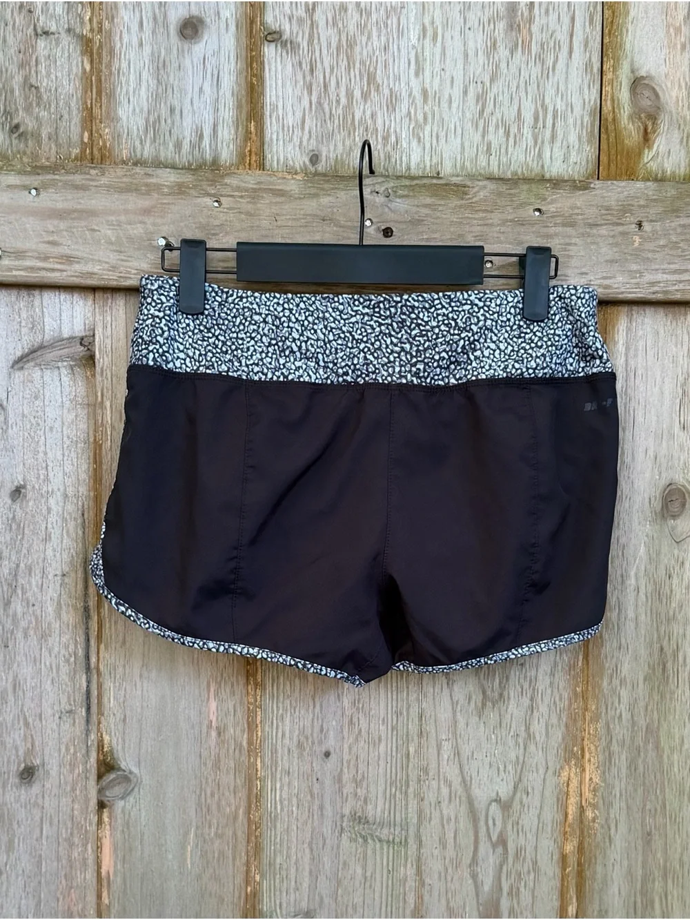 Nike Dri-Fit Black White Cheetah Print Trim Women’s Athletic Lined Shorts Size S